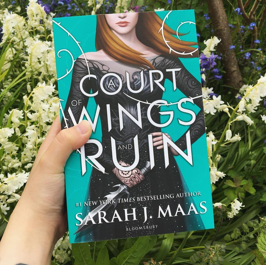 a court of thorns and roses book series sarah j maas